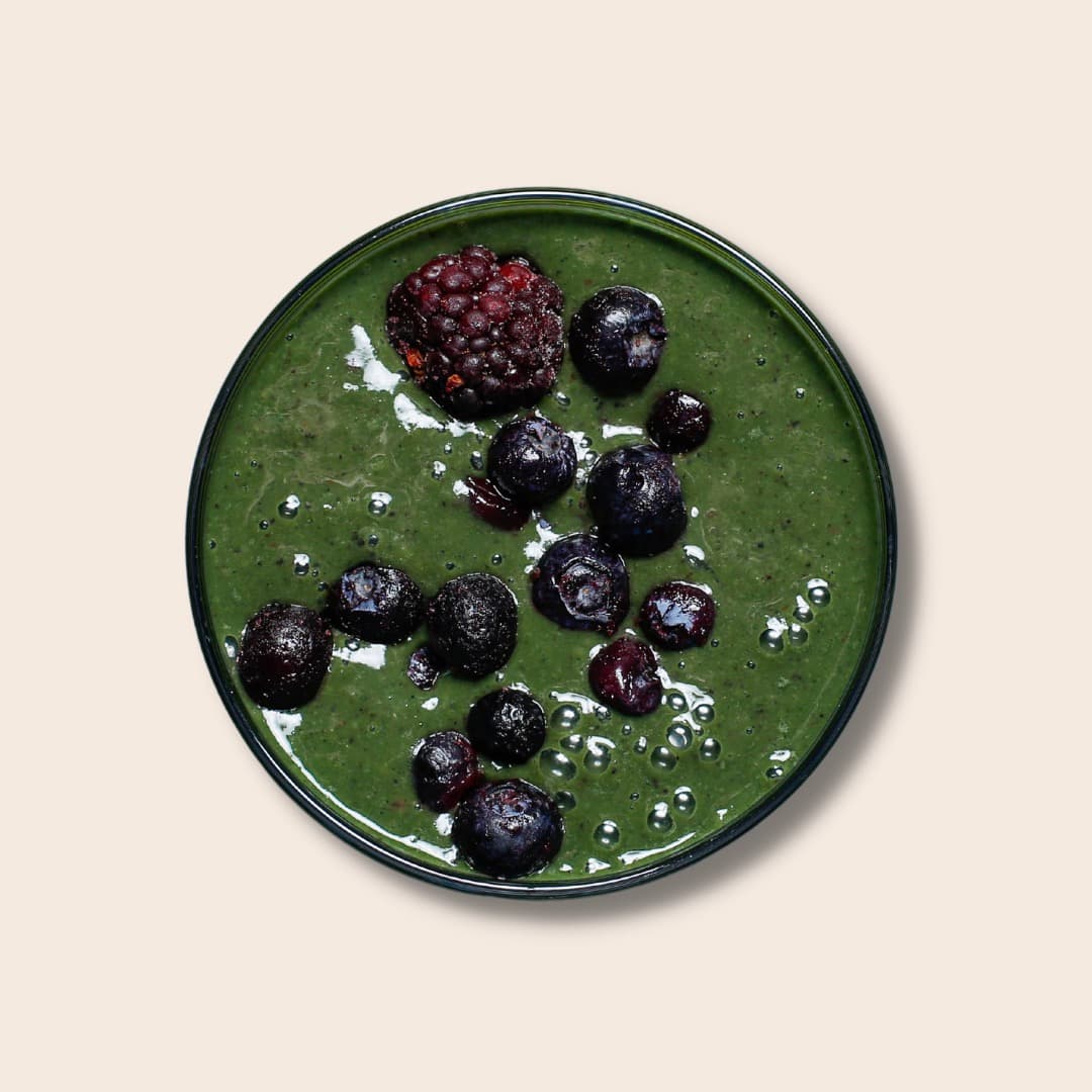 Spirulina Berry Smoothie